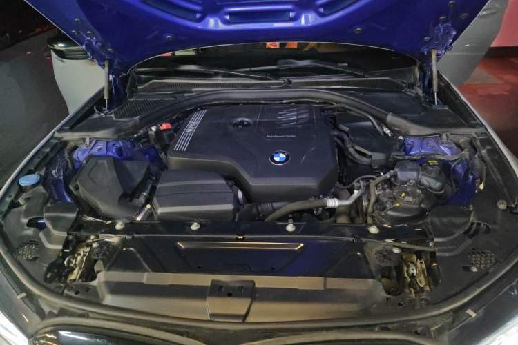 Used BMW 3 Series 2020 325i M Sport Package Engine Bay
