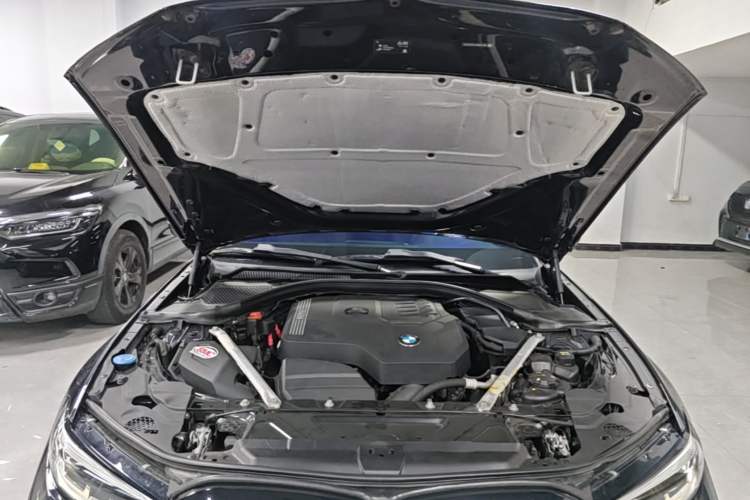 Used BMW 3 Series 2020 Restyled 325i M Sport Night Edition Package Engine Bay
