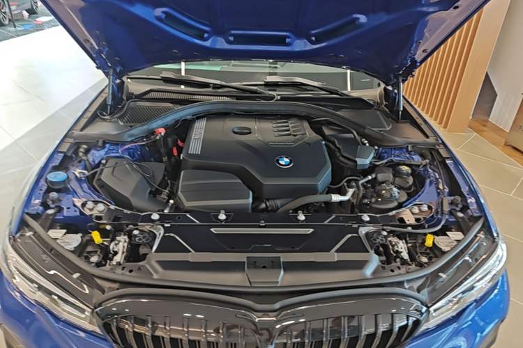 Used BMW 3 Series 2020 325Li M Sport Package Engine Bay