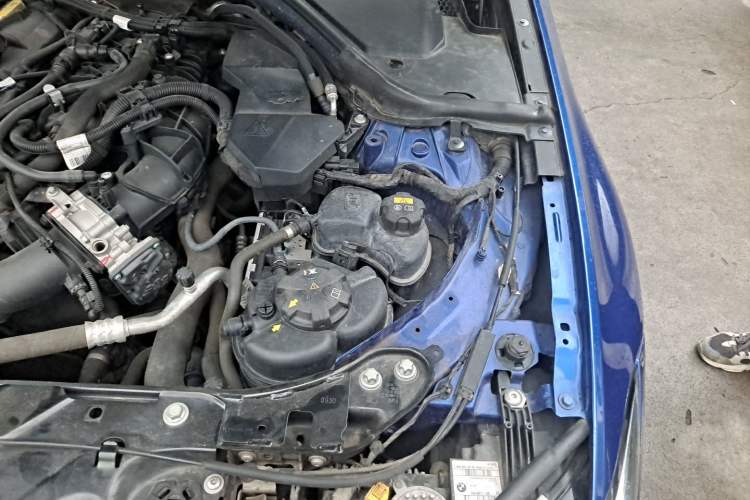 Used BMW 3 Series 2020 320Li M Sport Package Engine Bay Left