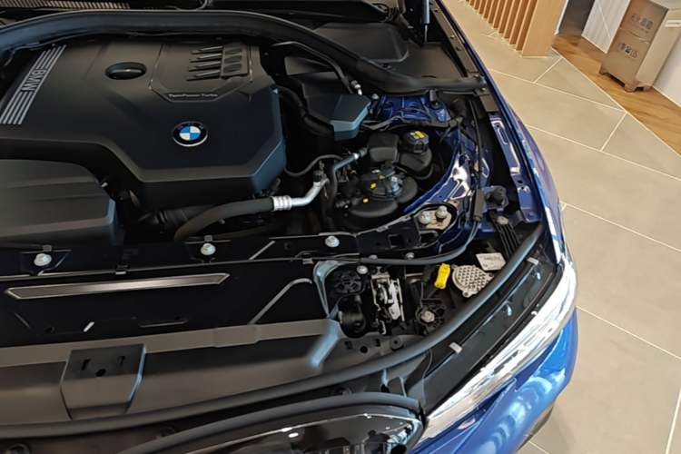 Used BMW 3 Series 2020 325Li M Sport Package Engine Bay Left