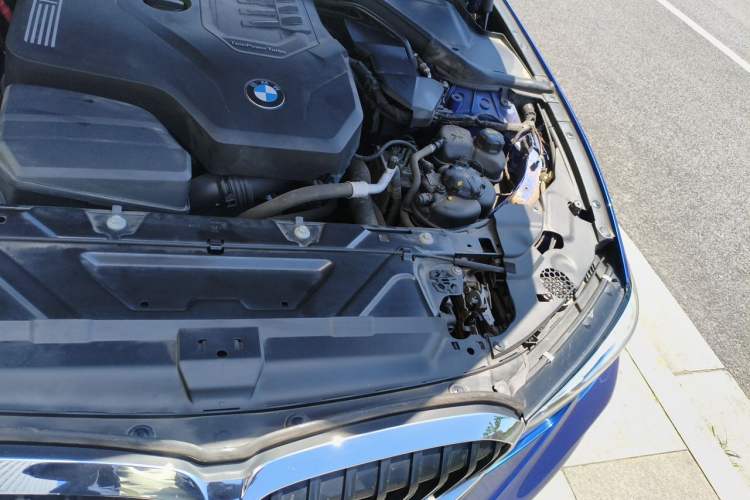 Used BMW 3 Series 2020 325Li M Sport Package Engine Bay Left