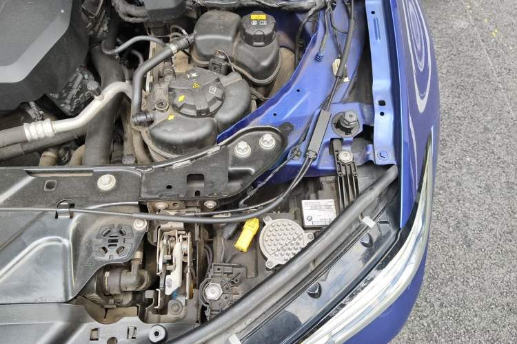 Used BMW 3 Series 2020 Restyled 325Li M Sport Package Engine Bay Left