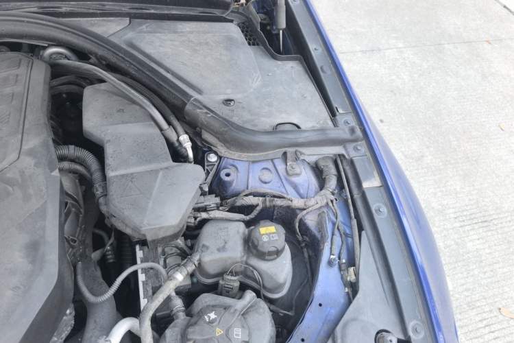 Used BMW 3 Series 2020 325Li M Sport Package Engine Bay Left