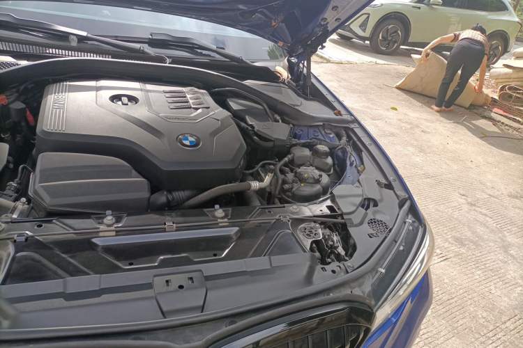 Used BMW 3 Series 2020 325Li M Sport Night Edition Package Engine Bay Left
