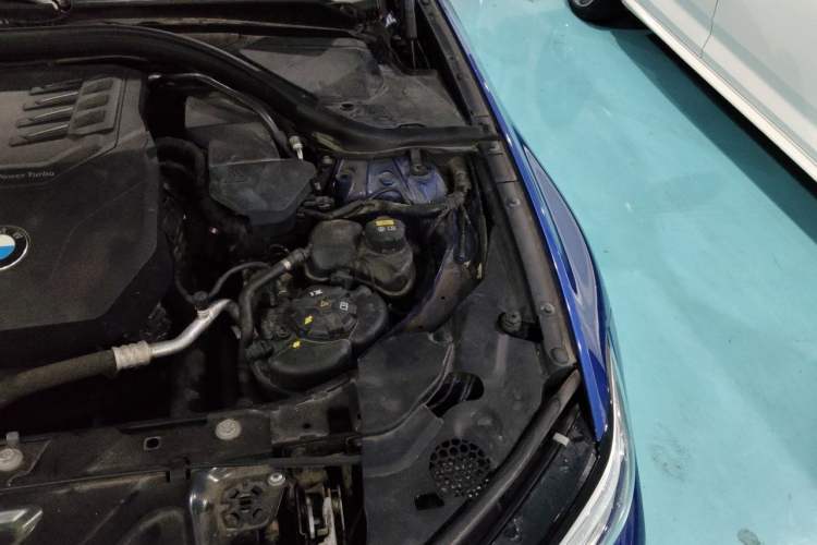 Used BMW 3 Series 2020 325i M Sport Package Engine Bay Left