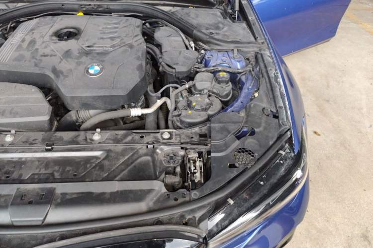 Used BMW 3 Series 2020 325i M Sport Night Edition package Engine Bay Left