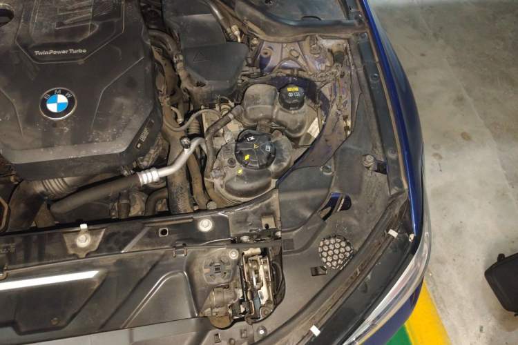 Used BMW 3 Series 2020 325Li M Sport Night Edition Package Engine Bay Left