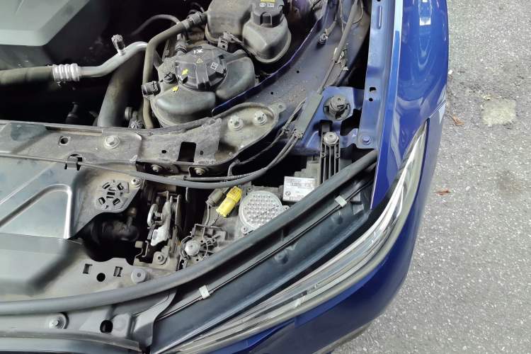 Used BMW 3 Series 2020 Facelifted 325Li M Sport Night Edition Package Engine Bay Left