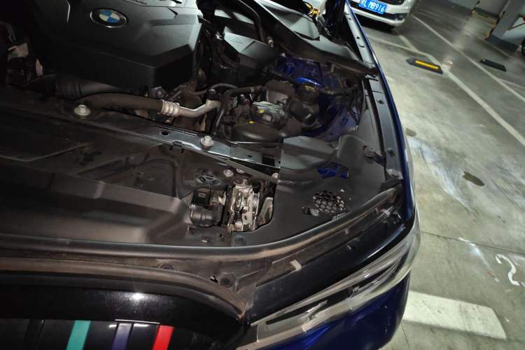 Used BMW 3 Series 2020 Restyled 325i M Sport Night Edition Package Engine Bay Left