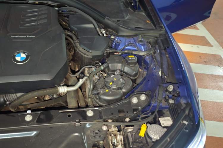 Used BMW 3 Series 2020 Restyled 325i M Sport Night Edition Package Engine Bay Left