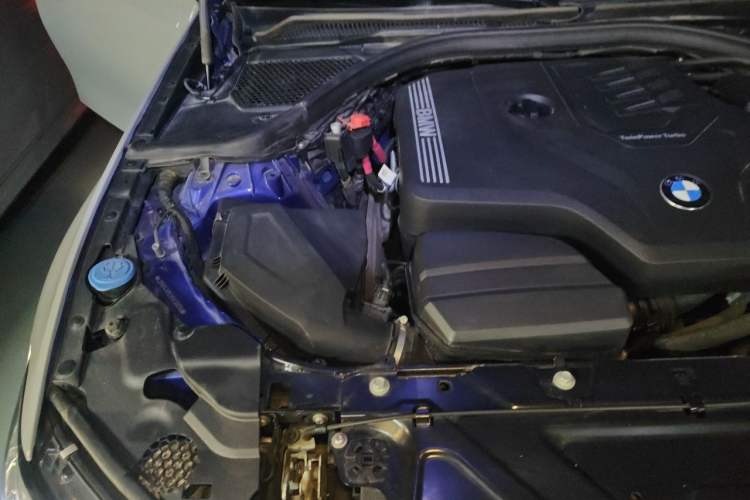 Used BMW 3 Series 2020 325i M Sport Package Engine Bay Right