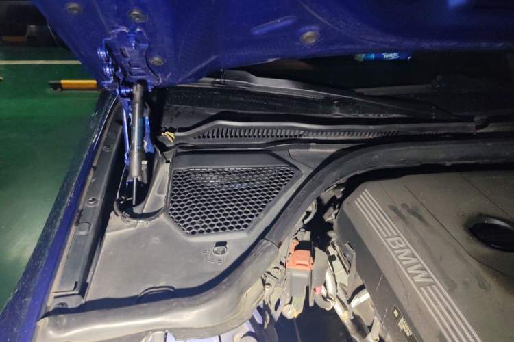 Used BMW 3 Series 2020 Restyled 325Li M Sport Package Engine Bay Right