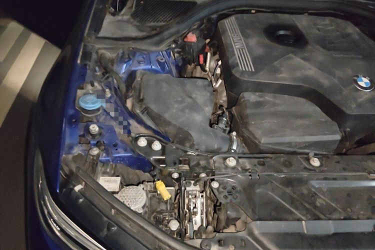Used BMW 3 Series 2020 320Li M Sport Package Engine Bay Right