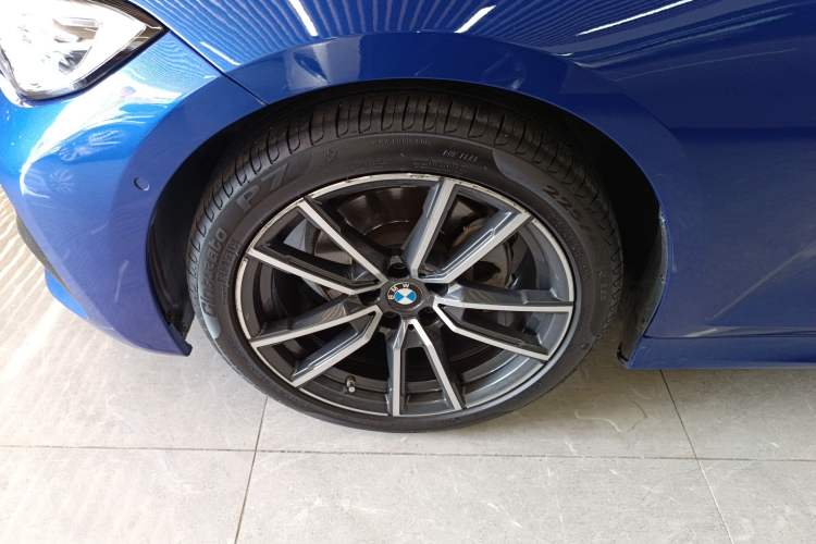 Used BMW 3 Series 2020 325Li M Sport Package Exterior 3