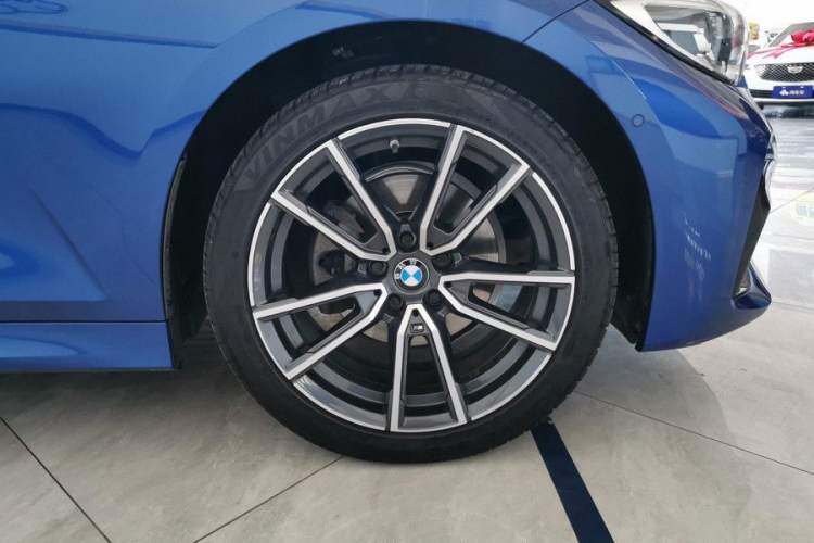 Used BMW 3 Series 2020 320Li M Sport Package Exterior 4