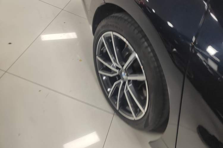 Used BMW 3 Series 2020 Facelifted 325i M Sport Package Exterior 5