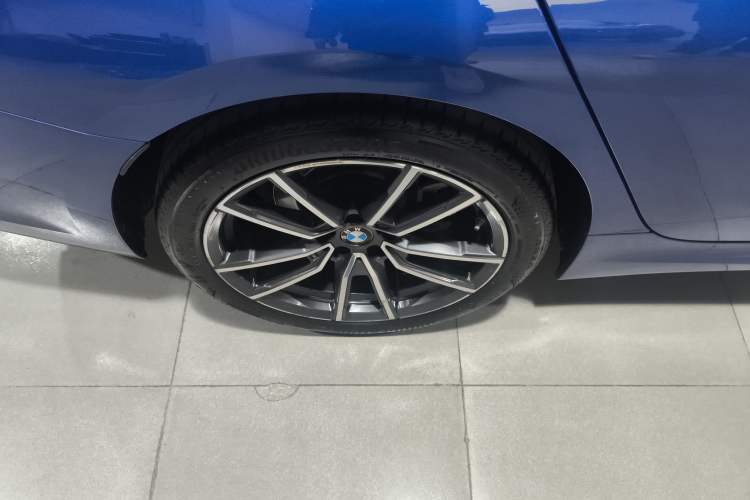 Used BMW 3 Series 2020 Restyled 325Li M Sport Package Exterior 5