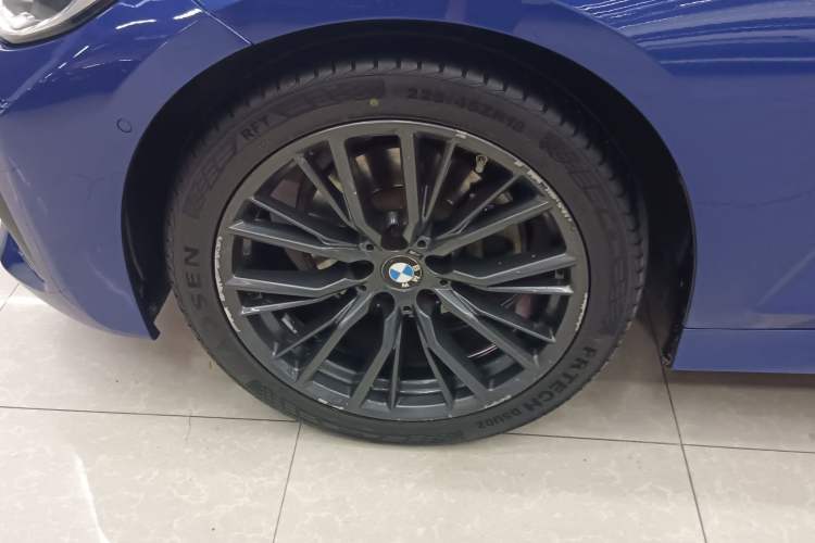 Used BMW 3 Series 2020 Restyled 325i M Sport Night Edition Package Exterior 7