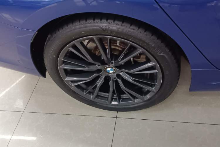 Used BMW 3 Series 2020 Restyled 325i M Sport Night Edition Package Exterior 8