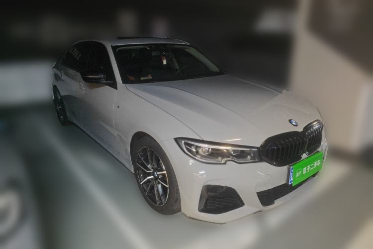 Used BMW 3 Series 2020 325i M Sport Package Front Right 45 Deg