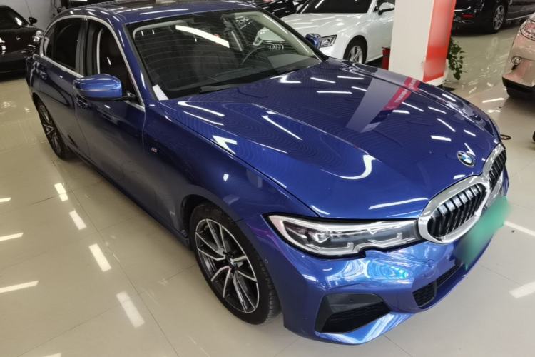 Used BMW 3 Series 2020 320Li M Sport Package Front Right 45 Deg