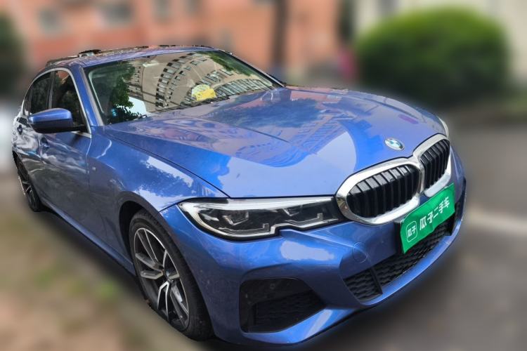 Used BMW 3 Series 2020 320Li M Sport Package Front Right 45 Deg