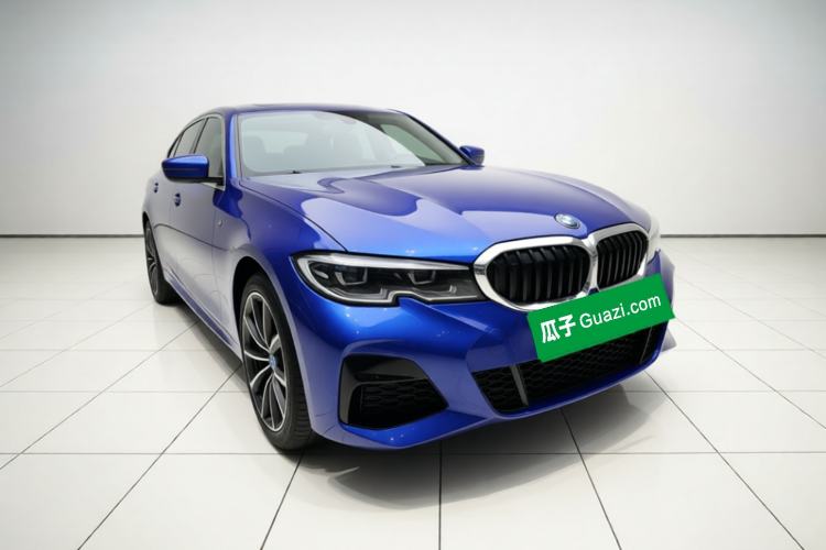 Used BMW 3 Series 2020 320Li M Sport Package Front Right 45 Deg