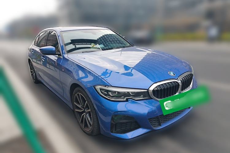 Used BMW 3 Series 2020 320Li M Sport Package Front Right 45 Deg