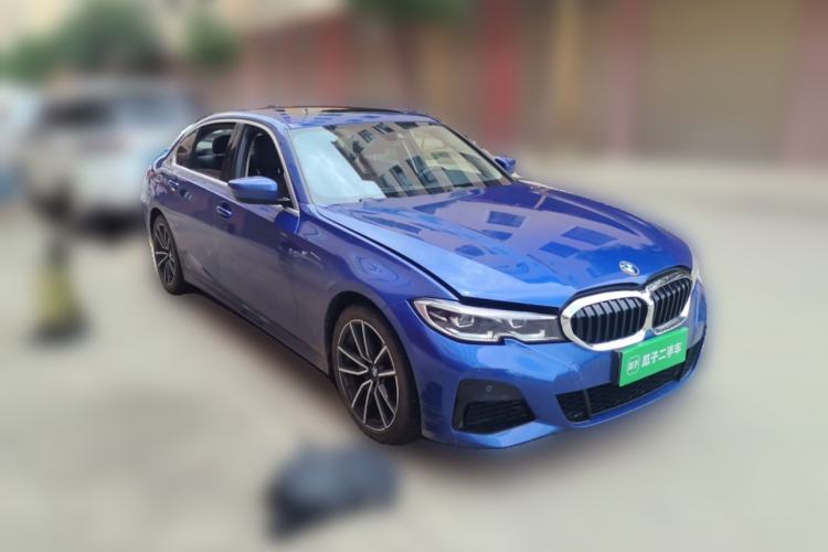 Used BMW 3 Series 2020 325Li M Sport Package Front Right 45 Deg