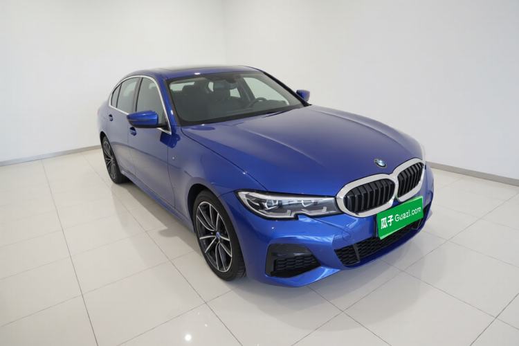 Used BMW 3 Series 2020 320Li M Sport Package Front Right 45 Deg