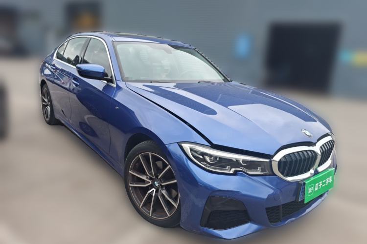 Used BMW 3 Series 2020 320Li M Sport Package Front Right 45 Deg