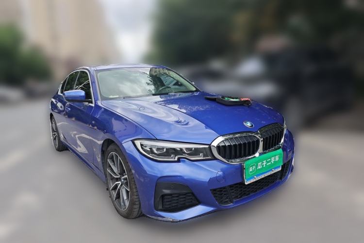 Used BMW 3 Series 2020 325i M Sport Package Front Right 45 Deg