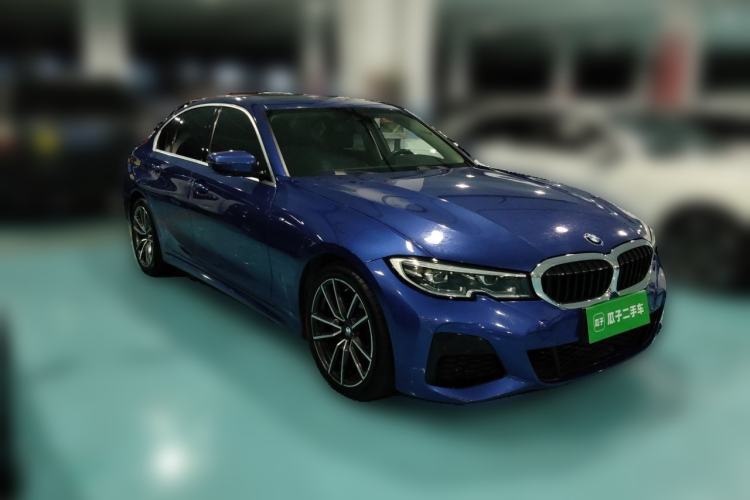 Used BMW 3 Series 2020 325i M Sport Package Front Right 45 Deg