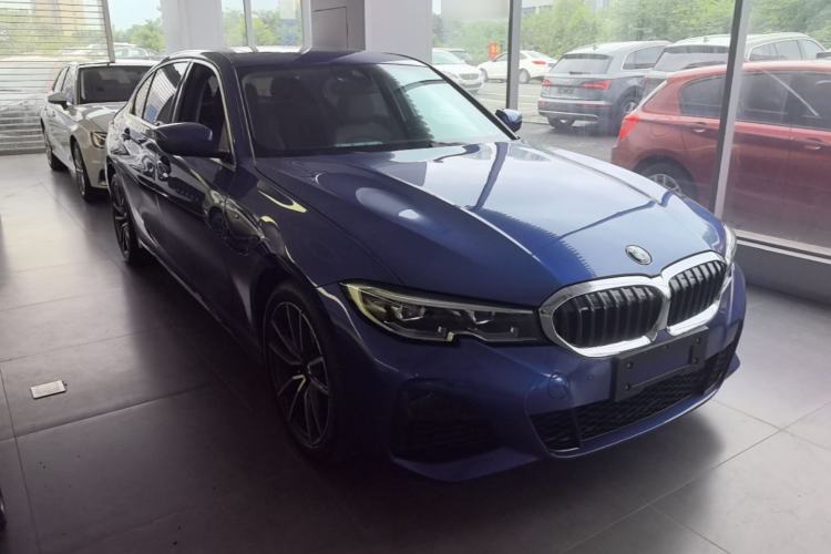 Used BMW 3 Series 2020 325Li M Sport Package Front Right 45 Deg