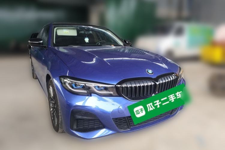 Used BMW 3 Series 2020 325i M Sport Night Edition package Front Right 45 Deg
