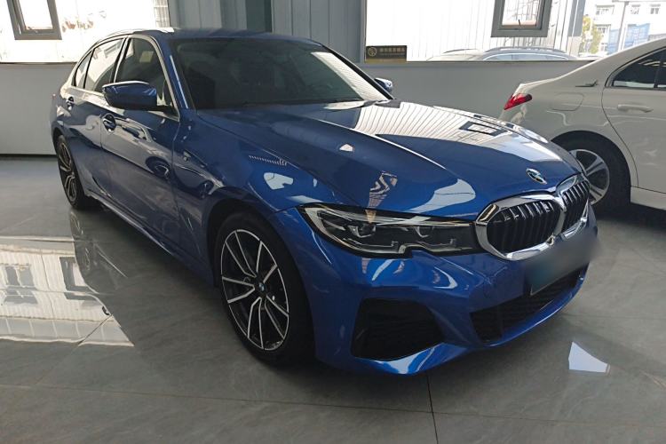 Used BMW 3 Series 2020 320Li M Sport Package Front Right 45 Deg