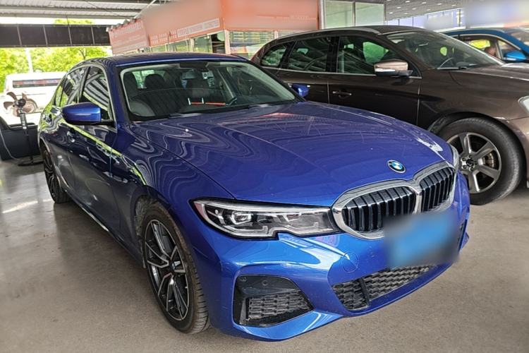 Used BMW 3 Series 2020 320Li M Sport Package Front Right 45 Deg