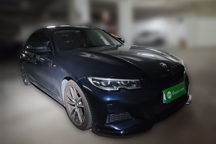 Used BMW 3 Series 2020 320Li M Sport Package Front Right 45 Deg