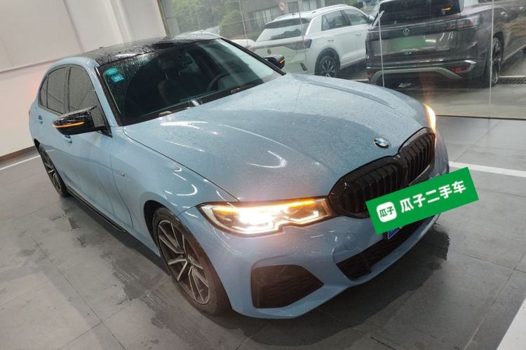 Used BMW 3 Series 2020 320Li M Sport Package Front Right 45 Deg