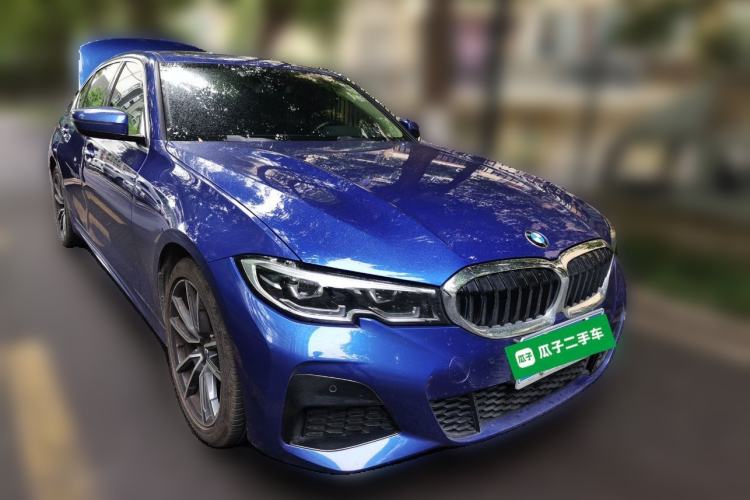 Used BMW 3 Series 2020 320Li M Sport Package Front Right 45 Deg