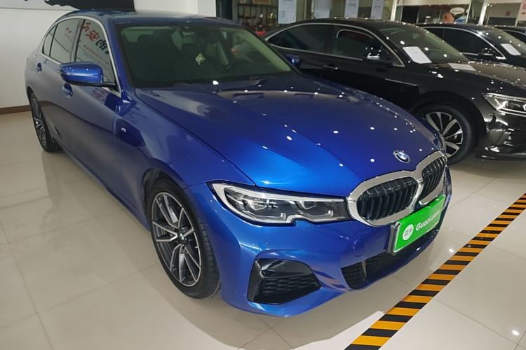 Used BMW 3 Series 2020 320Li M Sport Package Front Right 45 Deg