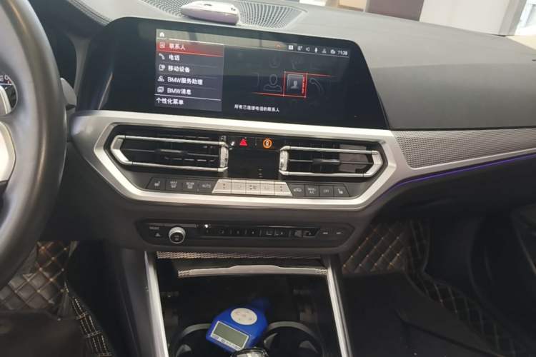 Used BMW 3 Series 2020 325i M Sport Night Edition package Gear Lever