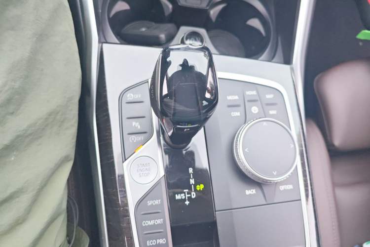 Used BMW 3 Series 2020 Restyled 325Li M Sport Package Gear Lever