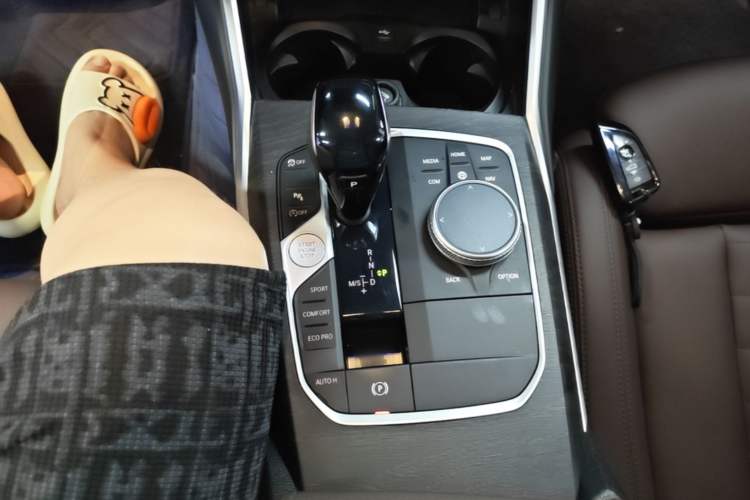 Used BMW 3 Series 2020 Facelifted 325i M Sport Package Gear Lever