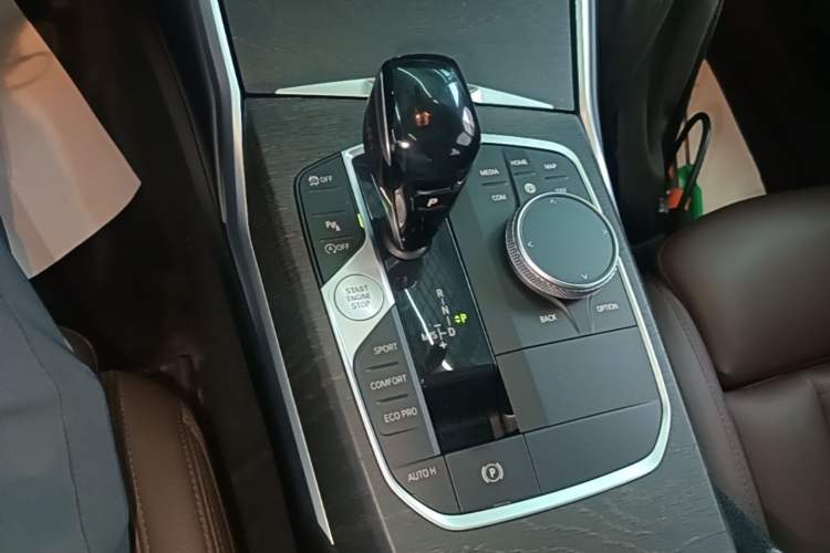 Used BMW 3 Series 2020 325i M Sport Package Gear Lever