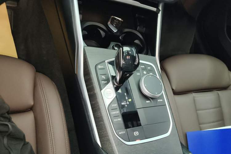 Used BMW 3 Series 2020 Facelifted 325i M Sport Package Gear Lever
