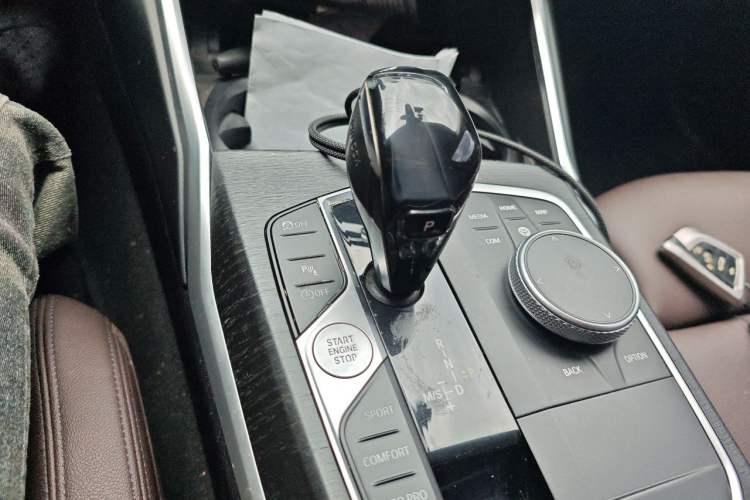 Used BMW 3 Series 2020 325i M Sport Package Gear Lever
