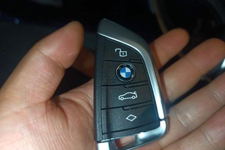 Used BMW 3 Series 2020 Restyled 325i M Sport Night Edition Package Interior 1