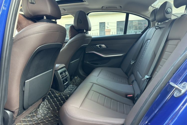 Used BMW 3 Series 2020 325i M Sport Package Interior 10